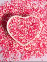 Perle comestibile, pt acadele/popcakes si decor,mix rosu, roz, alb, 50 gr