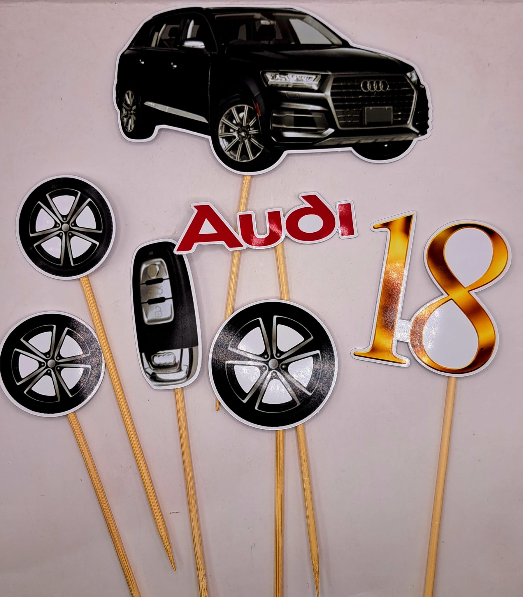 Toper Audi, 18, cheie, Roti,